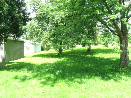Property photo 1 - 2 Bedroom Home Auction - No Reserve